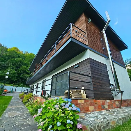 Wow дача та Soloma House Вілла *